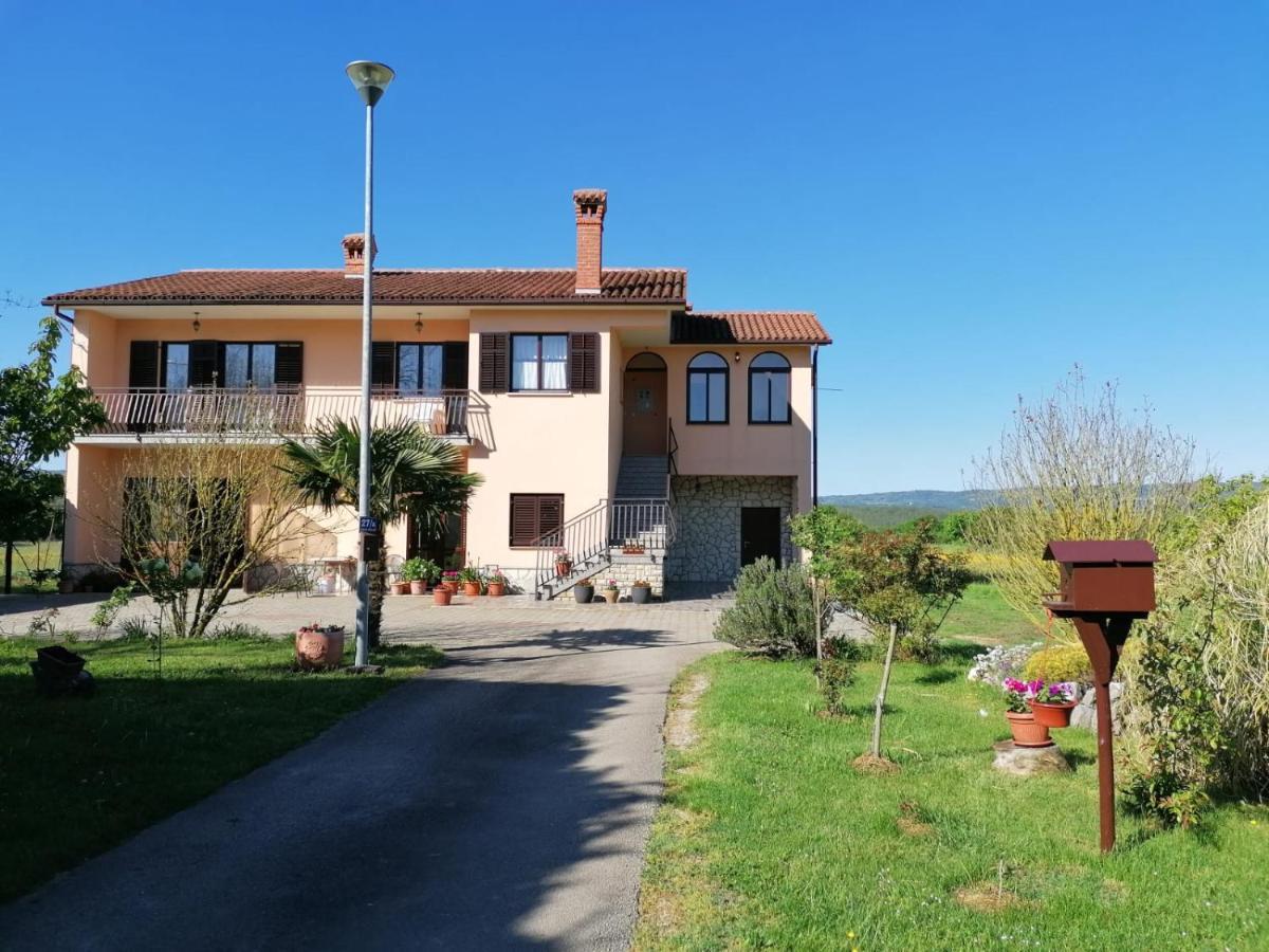 Apartman Martina Krsan Exterior photo